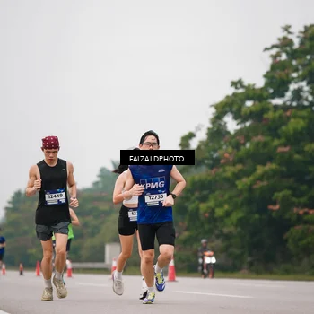 Runner Photo 7438297