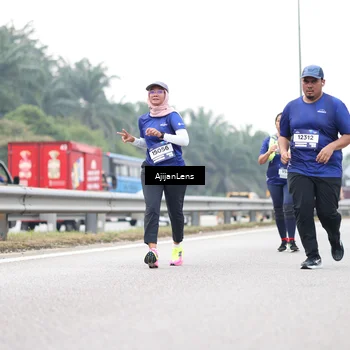 Runner Photo 7438309
