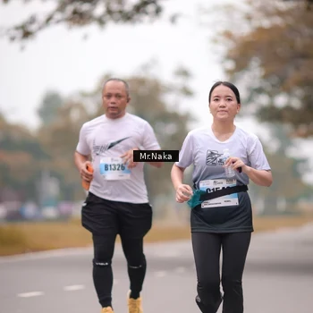 Runner Photo 7438332
