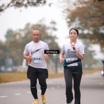 Runner Photo 7438338