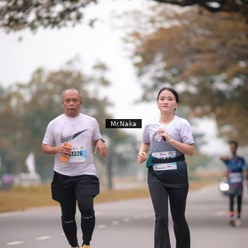 Runner Photo 7438339