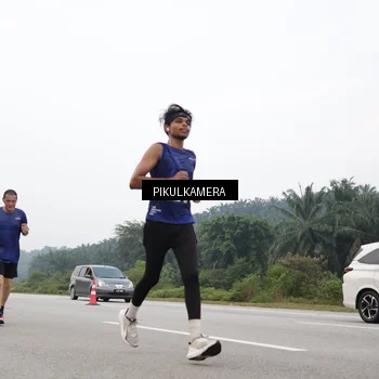 Runner Photo 7438350