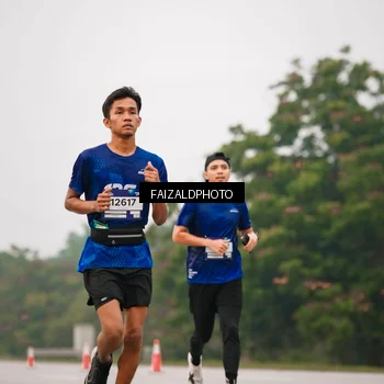 Runner Photo 7438352
