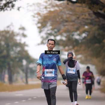 Runner Photo 7438356