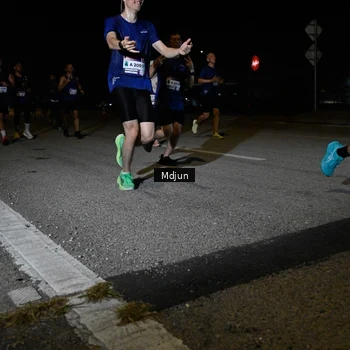 Runner Photo 7438365
