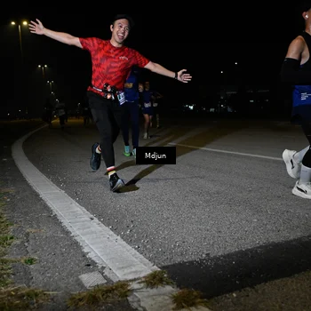 Runner Photo 7438391