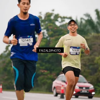 Runner Photo 7438407