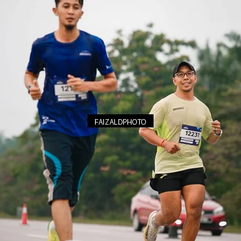 Runner Photo 7438408