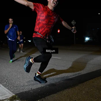 Runner Photo 7438417