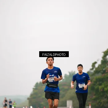 Runner Photo 7438419