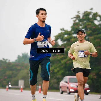 Runner Photo 7438421