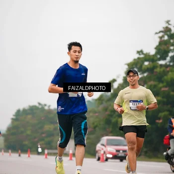 Runner Photo 7438424