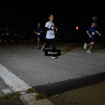 Runner Photo 7438425
