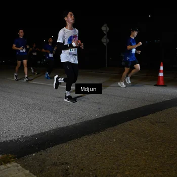 Runner Photo 7438439