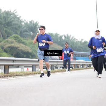 Runner Photo 7438456