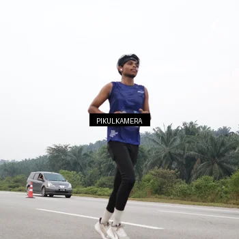 Runner Photo 7438457