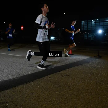 Runner Photo 7438459