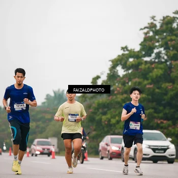 Runner Photo 7438460