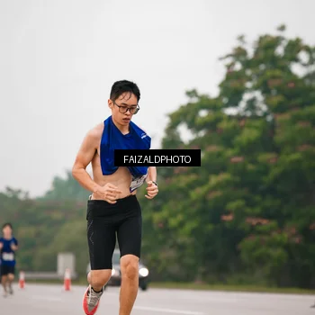 Runner Photo 7438464