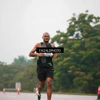 Runner Photo 7438509