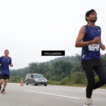 Runner Photo 7438513