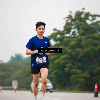 Runner Photo 7438534