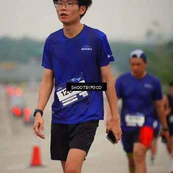 Runner Photo 7438537