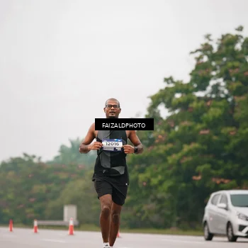 Runner Photo 7438538