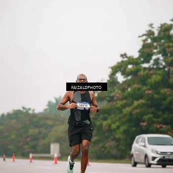 Runner Photo 7438542
