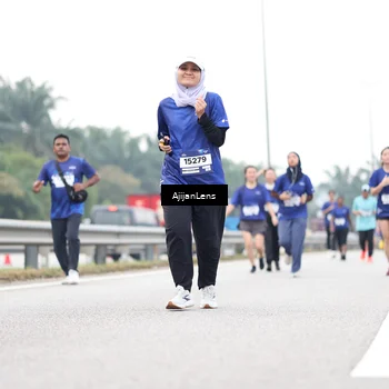 Runner Photo 7438551
