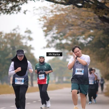 Runner Photo 7438560