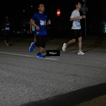Runner Photo 7438571