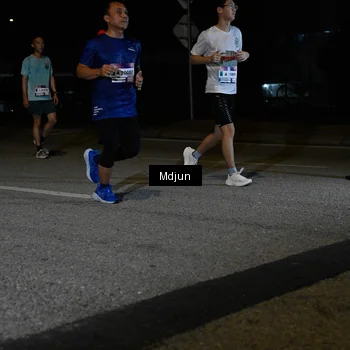 Runner Photo 7438578