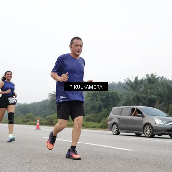 Runner Photo 7438584