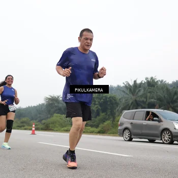 Runner Photo 7438587