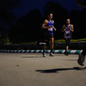 Runner Photo 7438671