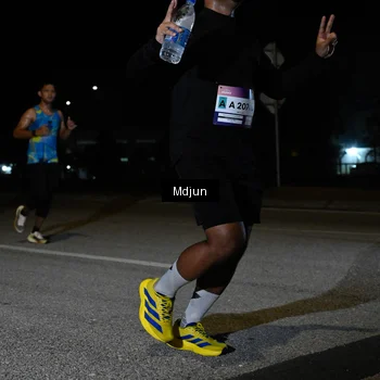 Runner Photo 7438674