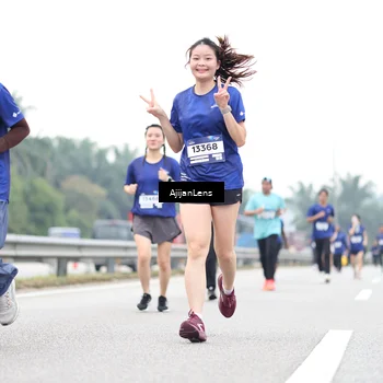 Runner Photo 7438675
