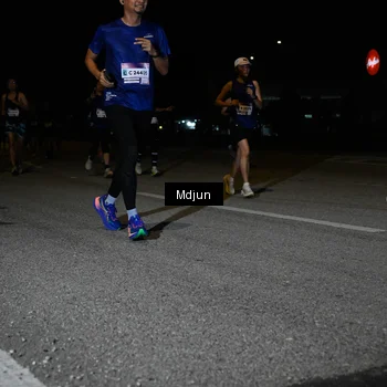 Runner Photo 7438684
