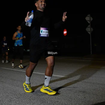 Runner Photo 7438689