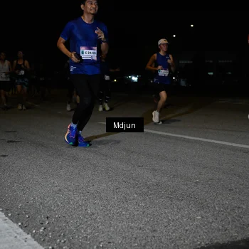 Runner Photo 7438700