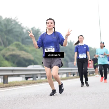 Runner Photo 7438706