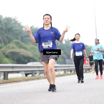 Runner Photo 7438720