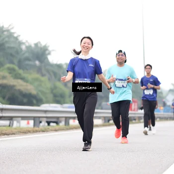 Runner Photo 7438722