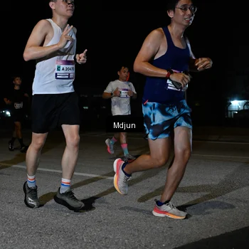 Runner Photo 7438755