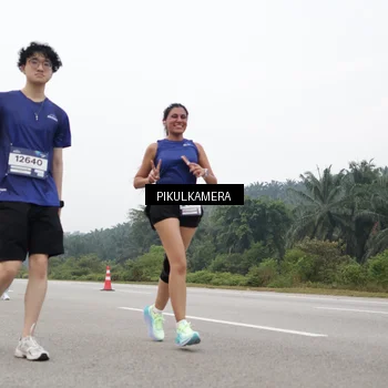 Runner Photo 7438776