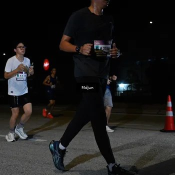 Runner Photo 7438800