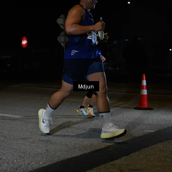 Runner Photo 7438813