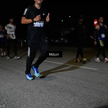 Runner Photo 7438847