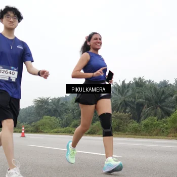 Runner Photo 7438855
